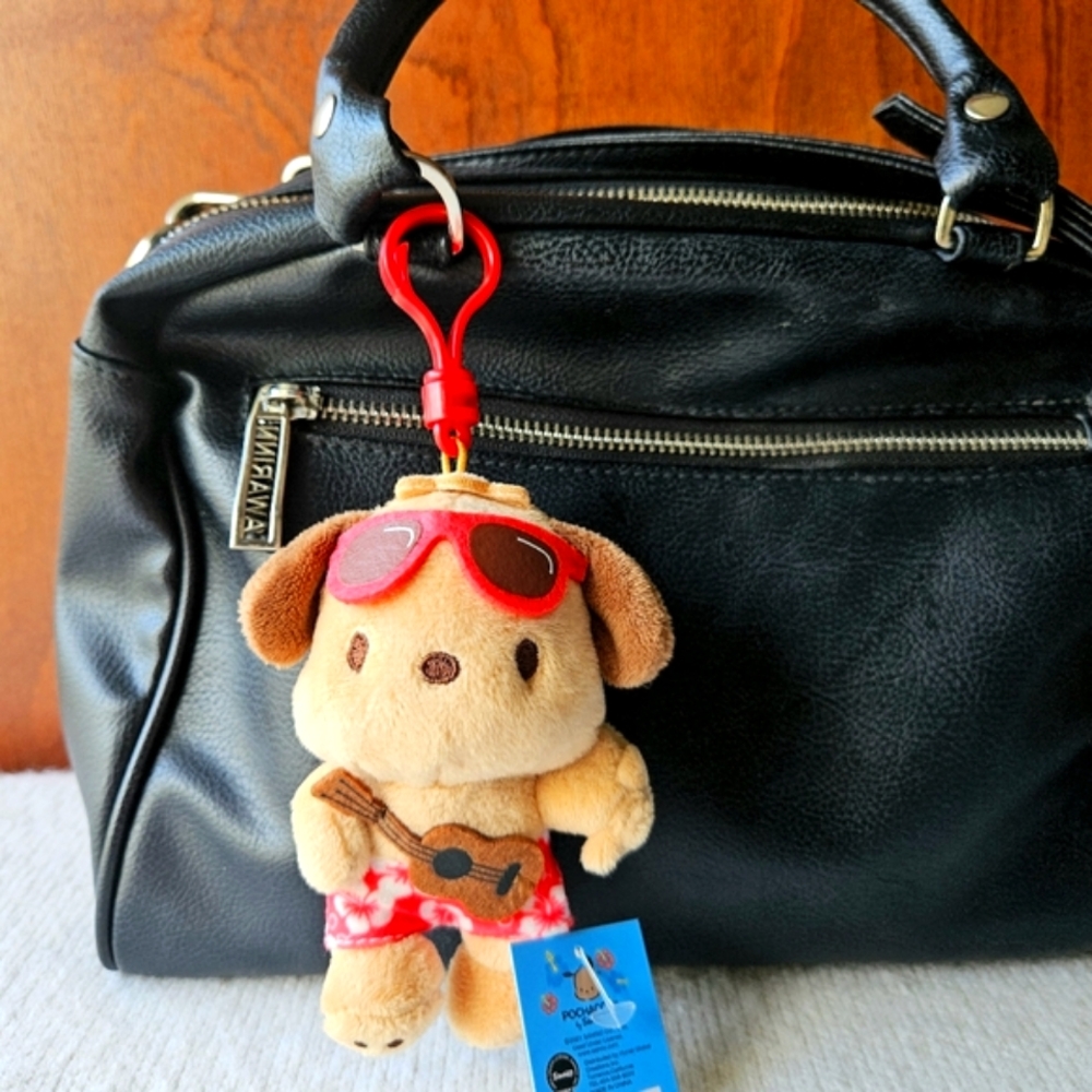 🌴[NWT] Pochacco Keyring | Keychain | Bagcharm - Hawaii Special Edition 🌺